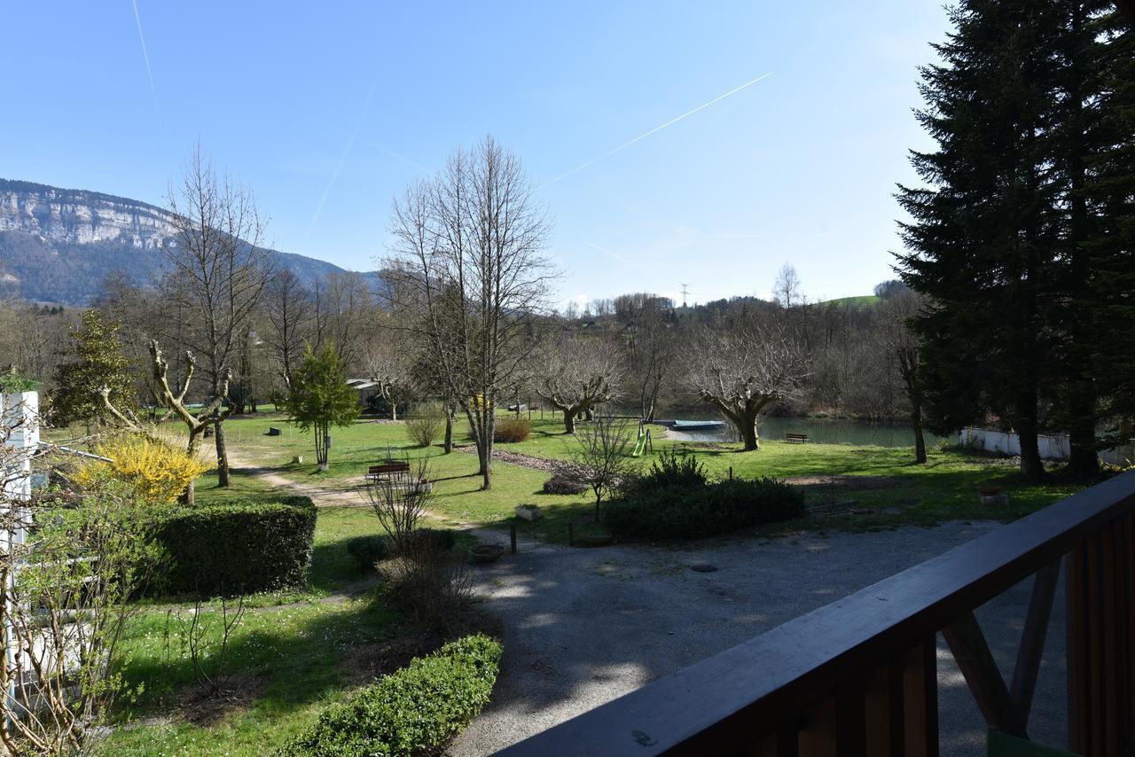 Les Lodges Du Lac Saint-Alban-de-Montbel Eksteriør bilde