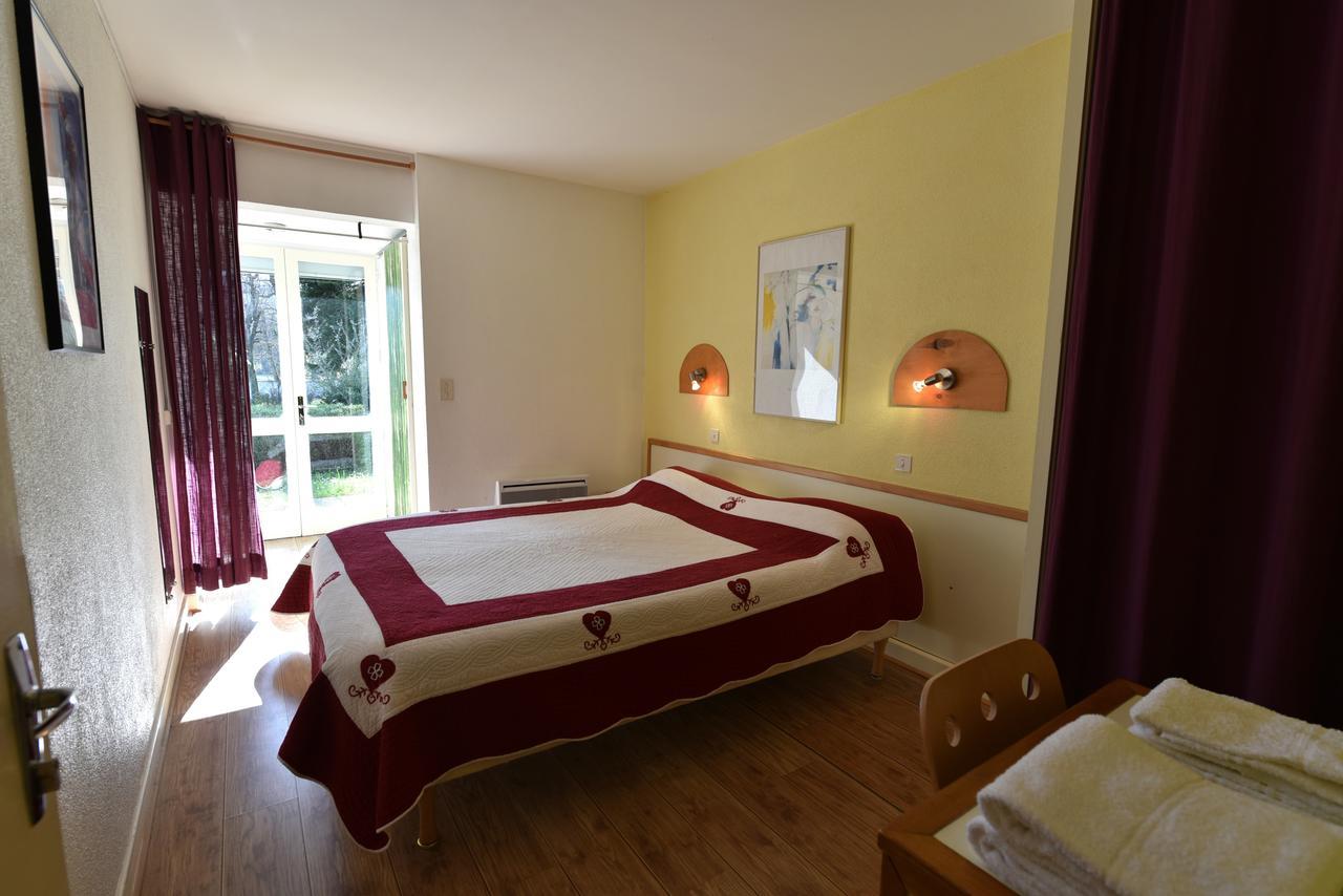 Les Lodges Du Lac Saint-Alban-de-Montbel Rom bilde