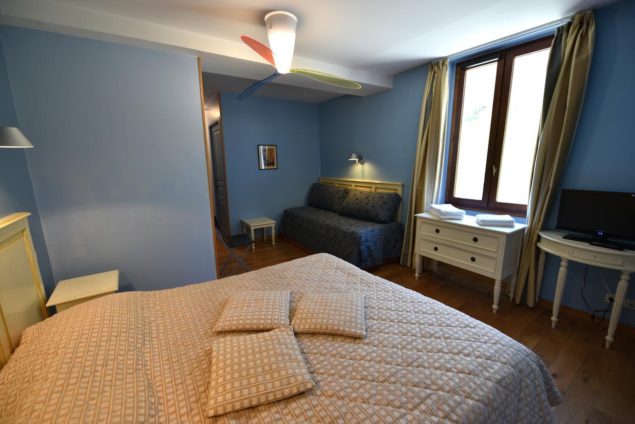 Les Lodges Du Lac Saint-Alban-de-Montbel Rom bilde
