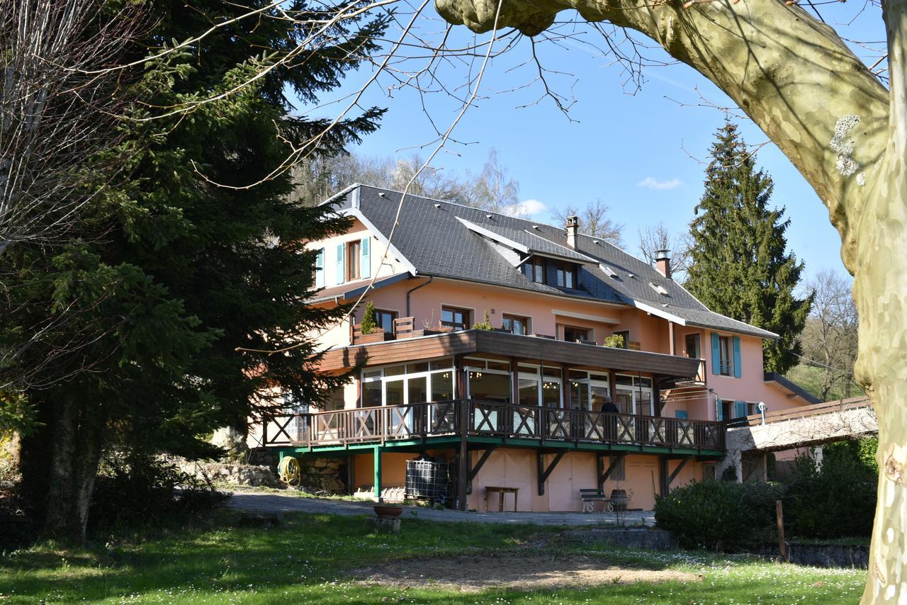 Les Lodges Du Lac Saint-Alban-de-Montbel Eksteriør bilde