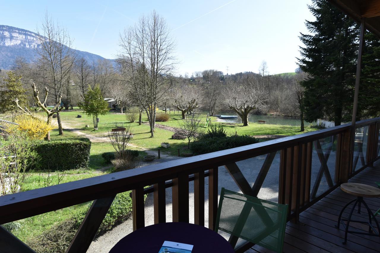 Les Lodges Du Lac Saint-Alban-de-Montbel Rom bilde