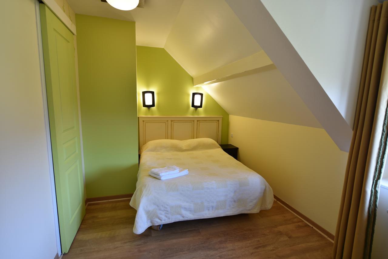 Les Lodges Du Lac Saint-Alban-de-Montbel Rom bilde